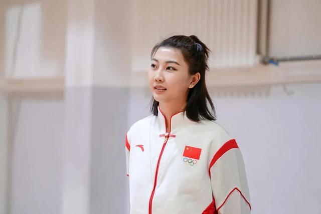 炸金花小游戏在线玩免费-袁心玥，有新身份