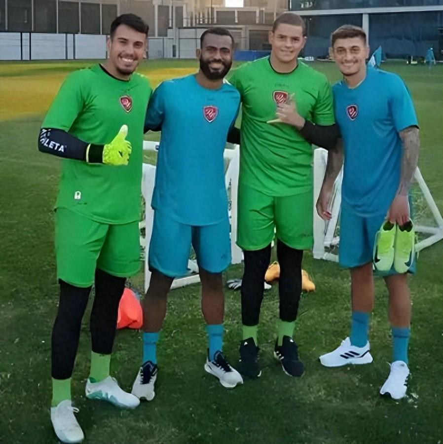 炸金花小游戏在线玩免费-他上赛季都没资格进鲁能二队，如今却被郑智重用，连续出战中超